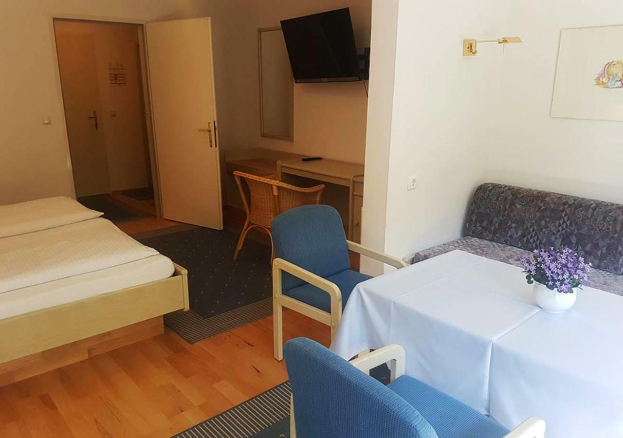 Comfort Rooms Bruckner バードガシュタイン 部屋 写真